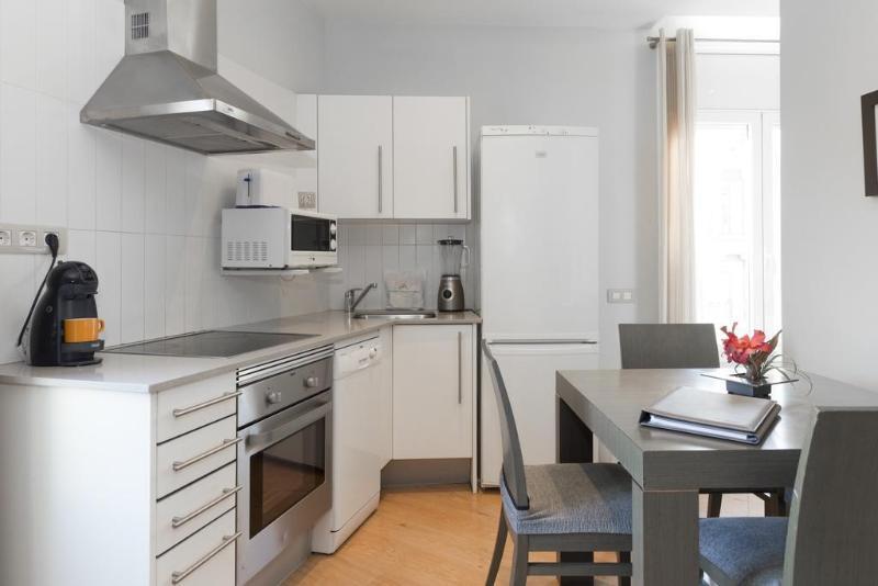 Amister Apartments Barcelona Exteriör bild