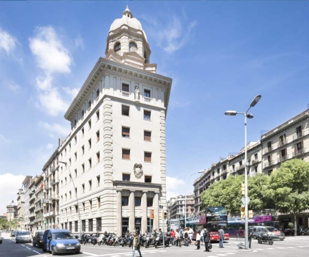 Amister Apartments Barcelona Exteriör bild